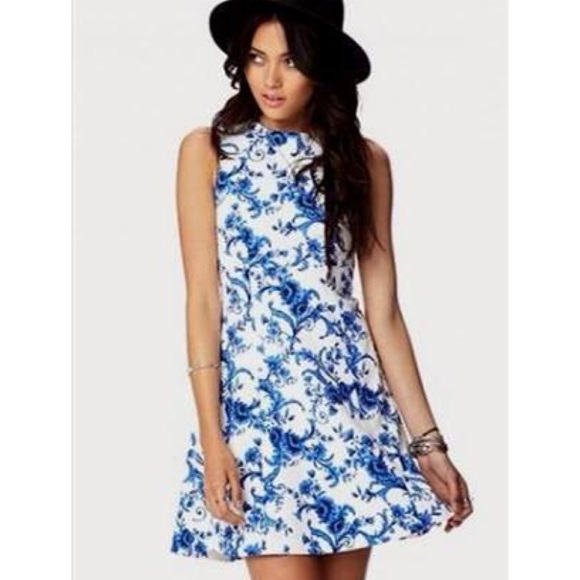 Forever 21 White and Blue Floral Dress - Picture 1 of 6